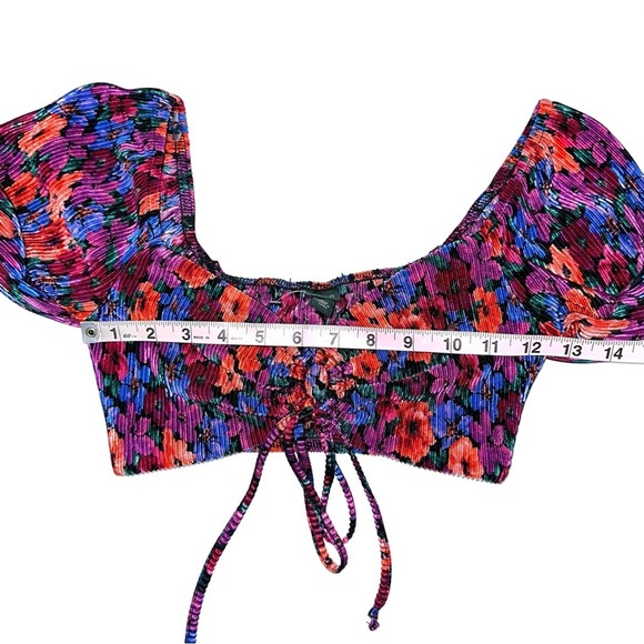 SOLD 💕Wild Fable Floral Bell Sleeve Tie Front Crop Top - Picture 10 of 12